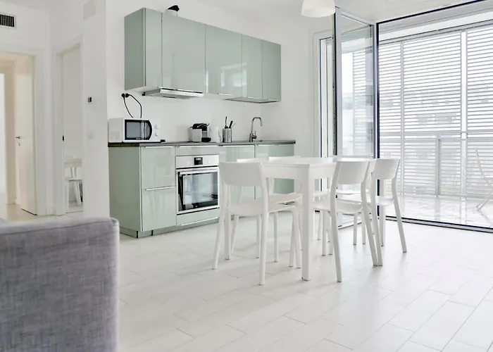 Amazing 3 Bedroom Apartment Next Rho Fiera