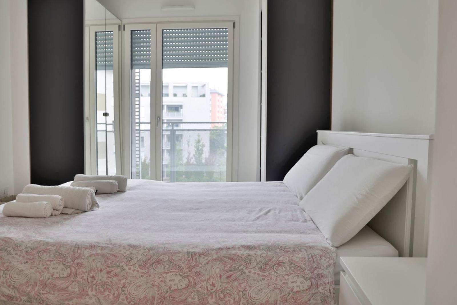 Amazing 3 Bedroom Next Rho Fiera Apartment Mailand